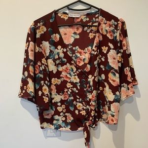 New without tags floral flowy top